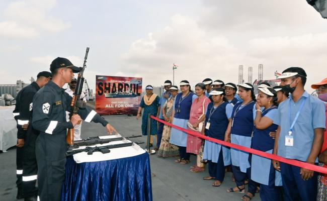 भा.नौ.पो. दक्षिणी नौसेना कमान ने नौसेना दिवस 2025 से पूर्व विशेष बच्चों का भा.नौ.पो. शार्दूल और नौसेना विमान प्रौद्योगिकी संस्थान में स्वागत किया
