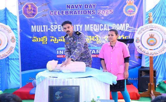 भा.नौ.हो. कल्याणी ने भीमुनिपट्टनम में नौसेना दिवस चिकित्सा शिविर आयोजित किया