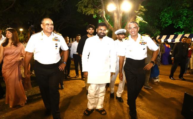 EASTERN NAVAL COMMAND BAND PERFORMED THE SPECTACULAR SYMPHONIC BAND CONCERT SARGAM 