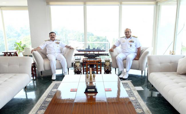 VICE CHIEF OF NAVAL STAFF, VISITED THE EASTERN NAVAL COMMAND, VISAKHAPATNAM FROM 16 TO 19 DECEMBER 2025