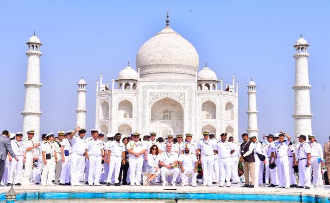 FOREIGN NAVAL DIGNITARIES & PERSONNEL FROM FRIENDLY FOREIGN NAVIES VISITED AGRA
