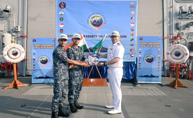 BANGLADESH NAVY JOIN THE HARBOUR TRAINING PHASE OF IOS SAGAR 2026 AT SOUTHERN NAVAL COMMAND, KOCHI.