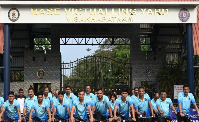 A MEDIA TEAM FROM DTE OF PUBLIC RELATIONS OF MOD VISITED NAVAL DOCKYARD WNC ON 09 JUL 25