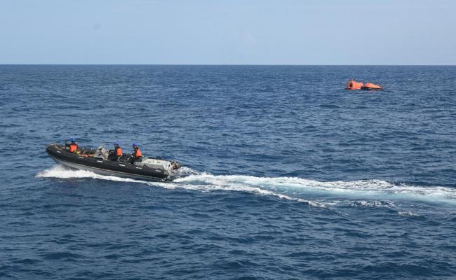 has safely rescued 18 out of 22 crew members of Singaporean Flagged #MVWanHai 503