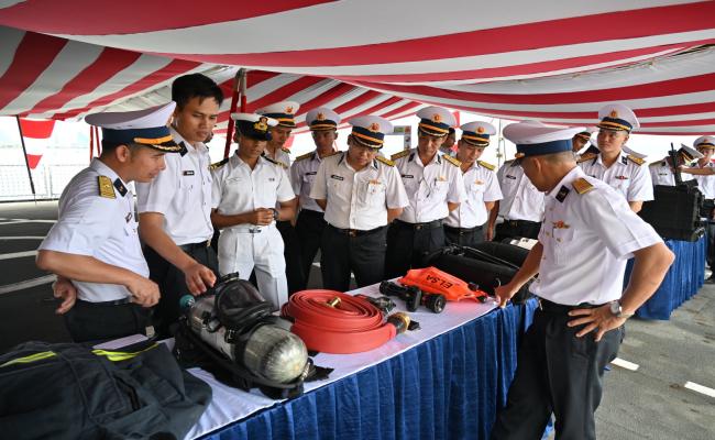  CADETS FROM THE NAVAL REGION 3 AND STUDENTS FROM DA NANG UNIVERSITY VISITED INS DELHI, INS SHAKTI AND INS KILTAN.
