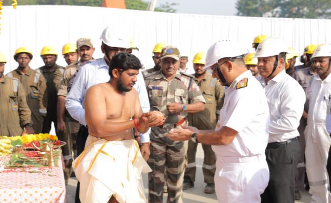 सी.एस.एल., कोच्चि में ए.एस.डब्ल्यू. एस.डब्ल्यू.सी. परियोजना के सातवें पोत (बी.वाई. 529, मछलीपट्टनम) की आधारशिला रखी गई 