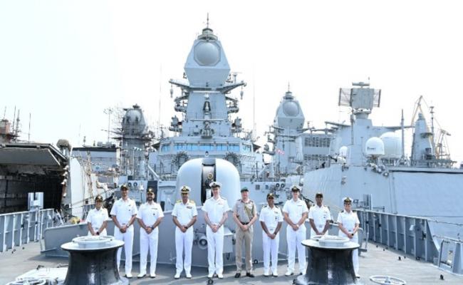 CMDE BEN ALDOUS, COMMANDER, UK MARITIME COMPONENT COMMAND, ALONG WITH COL SIMON WESTLAKE, RESIDENT DA UK, CALLED ON RADM VIDHYADHAR HARKE, CSO (OPS) WNC