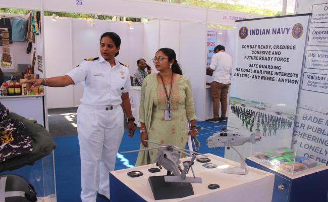 भारतीय नौसेना ने हैदराबाद में ‘विज्ञान वैभव 2025’ में अपनी शक्ति और नवाचार का प्रदर्शन किया