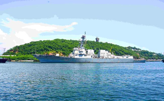 Indian Navy Extends a Warm Welcome to USS Dewey