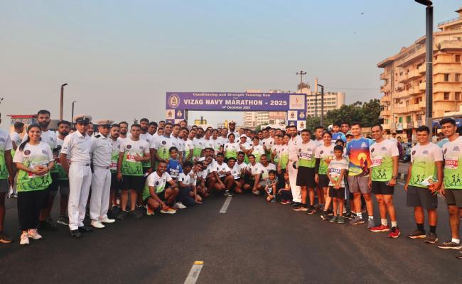 'विजाग नेवी मैराथन 2025' के लिए कंडीशनिंग और स्ट्रेंथ ट्रेनिंग रन'