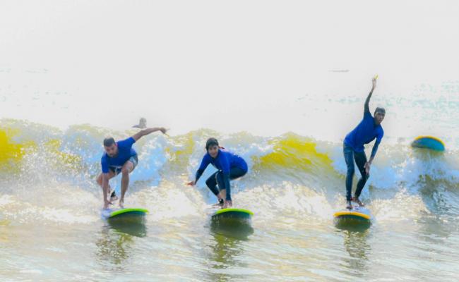 रुशिकोंडा में सर्फिंग का रोमांच!