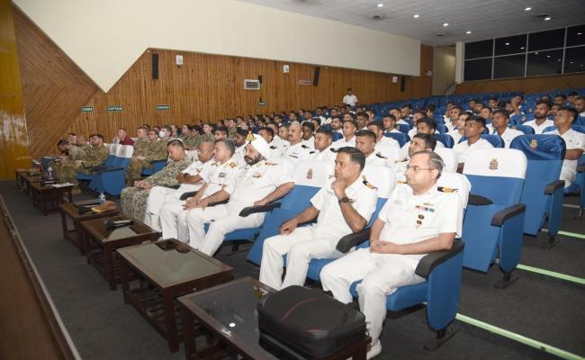 अभ्यास टाइगर ट्रायम्फ 25