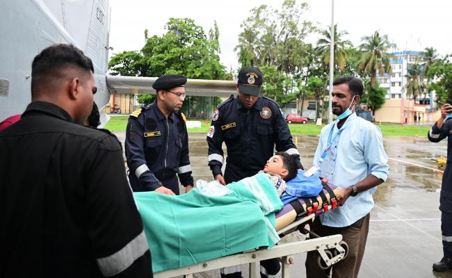 भारतीय नौसेना के डोर्नियर द्वारा अगत्ती द्वीप से मरीज़ को शीघ्र चिकित्सा सहायता के साथ निकाला गया