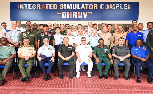 A TEAM FROM NATIONAL DEFENCE COLLEGE, NEWDELHI COMPRISING 42 FOREIGN OFFICERS VISITED SOUTHERN NAVAL COMMAND,KOCHI