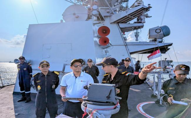 सिम्बेक्स 25 का दूसरा दिन