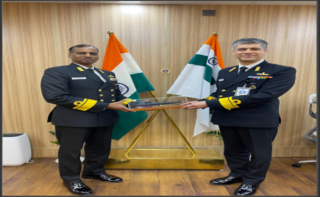 रियर एडमिरल आर. वैद्यनाथन ने रियर एडमिरल अरविंद रावल से परियोजना 75 के महानिदेशक का पदभार ग्रहण किया