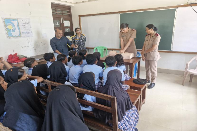 लक्षद्वीप द्वीपों में भारतीय नौसेना द्वारा संयुक्त सेवाओं का बहुविशेषता चिकित्सा शिविर आयोजित किया जाएगा